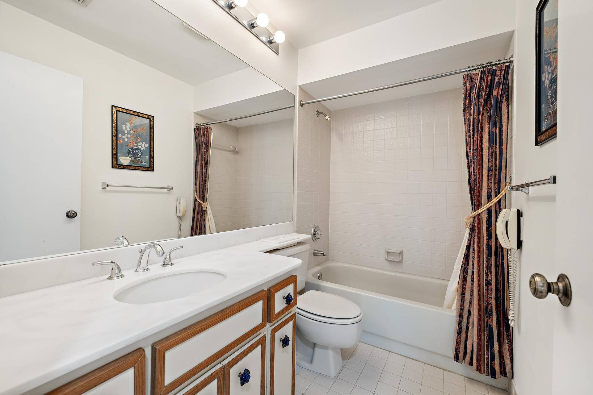 275 Old Meadow Way-2