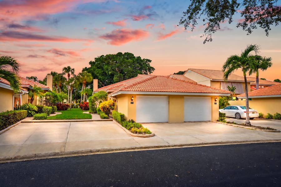 Property photo for 275 OLD MEADOW Way, Palm Beach Gardens, FL