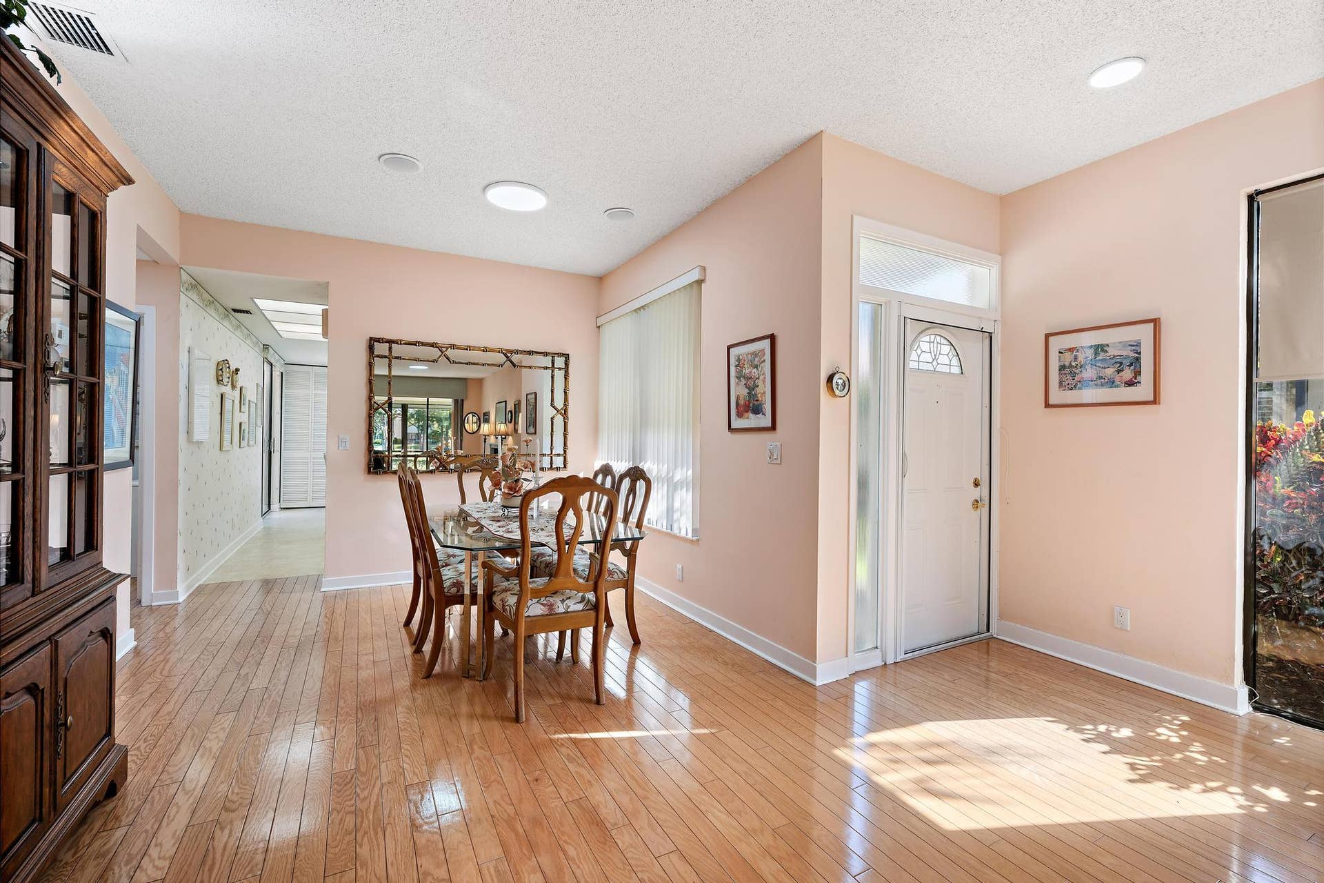 275 Old Meadow Way-8