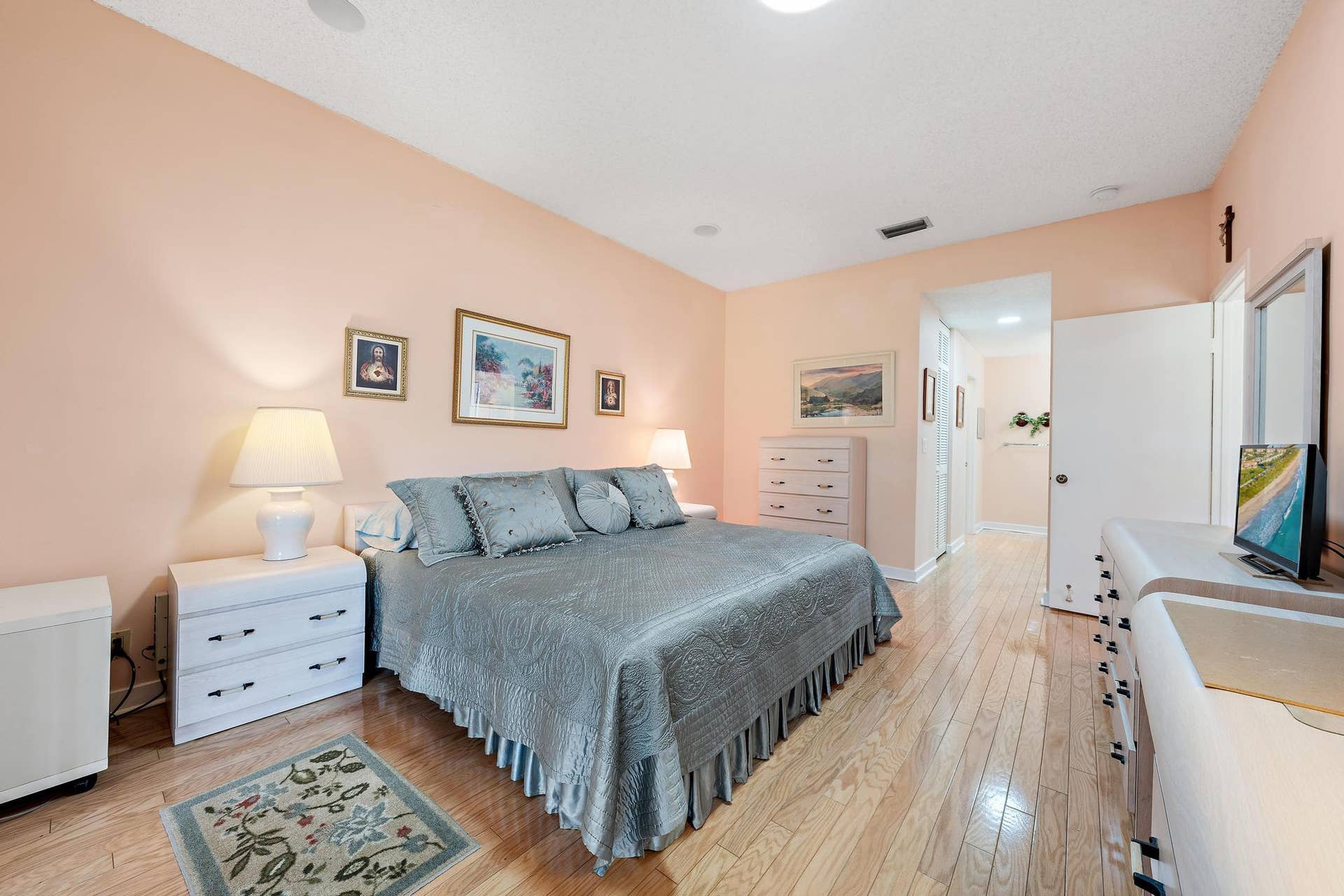 275 Old Meadow Way-14