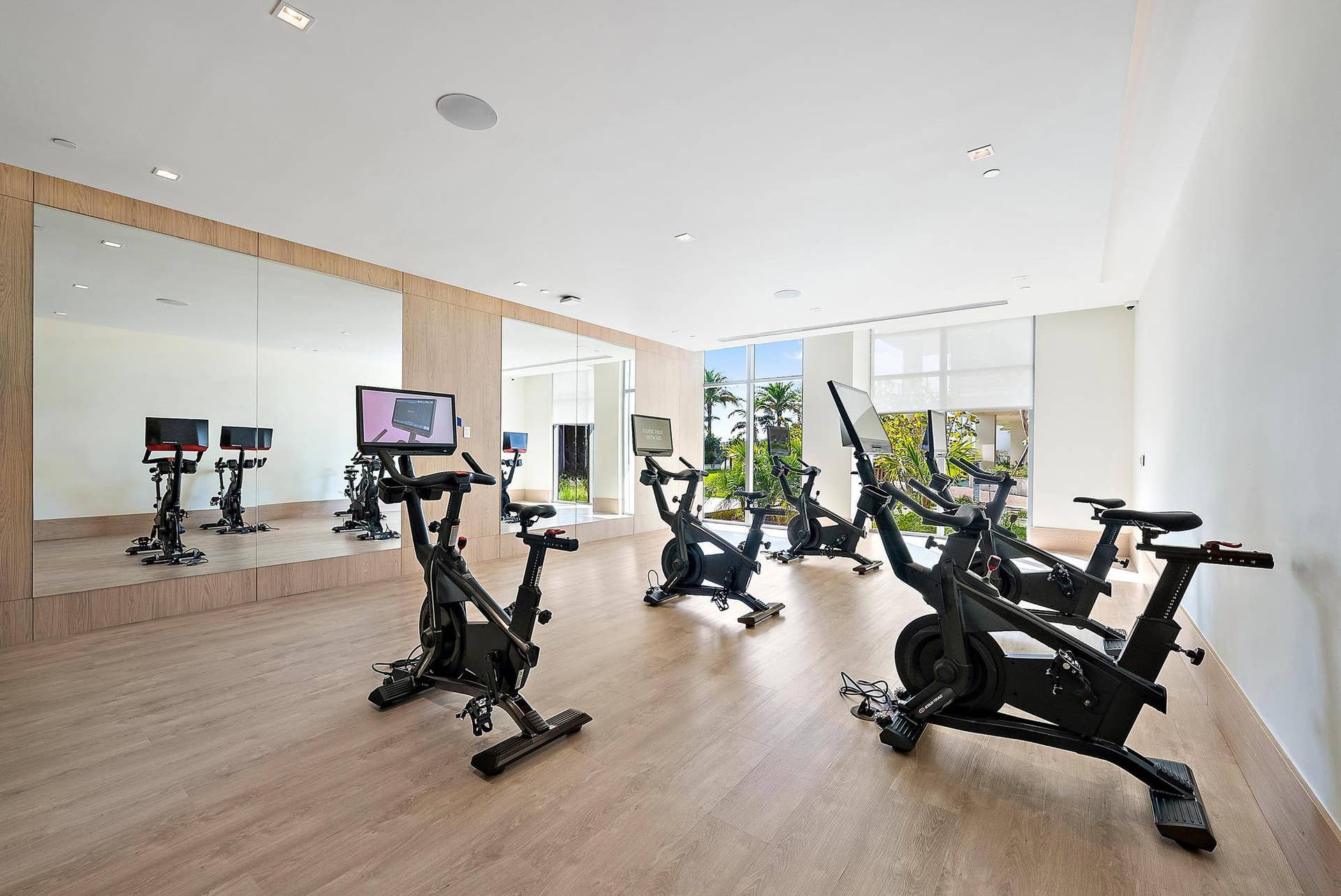 220 Lake Shore Drive, #1802, Lake Park, FL 33403 Exercise Room
