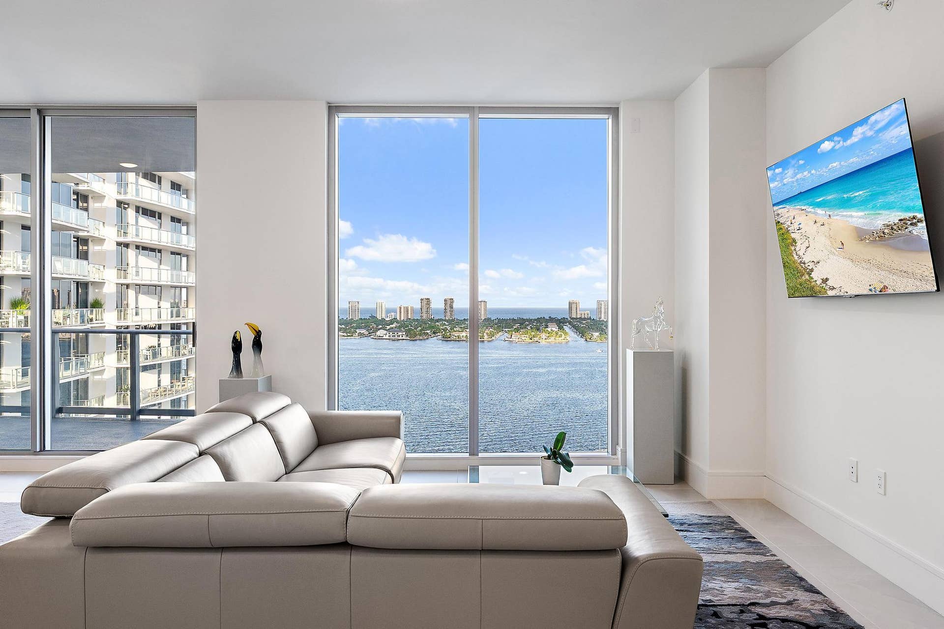 220 Lake Shore Drive, #1802, Lake Park, FL 33403 Living