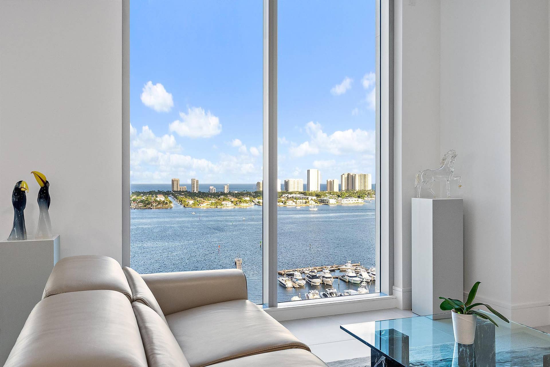 220 Lake Shore Drive, #1802, Lake Park, FL 33403 Living