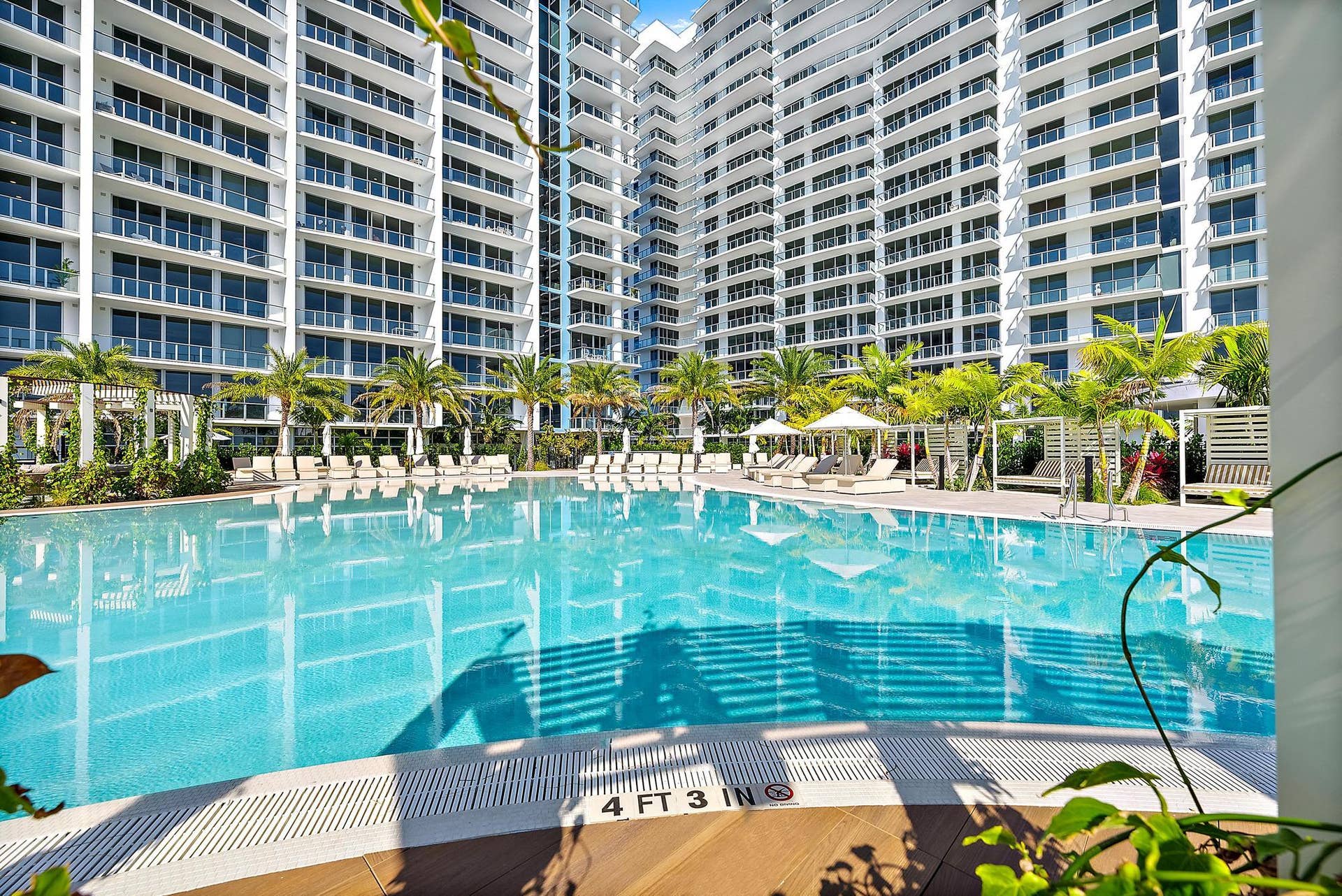 220 Lake Shore Drive, #1802, Lake Park, FL 33403 Community Pool