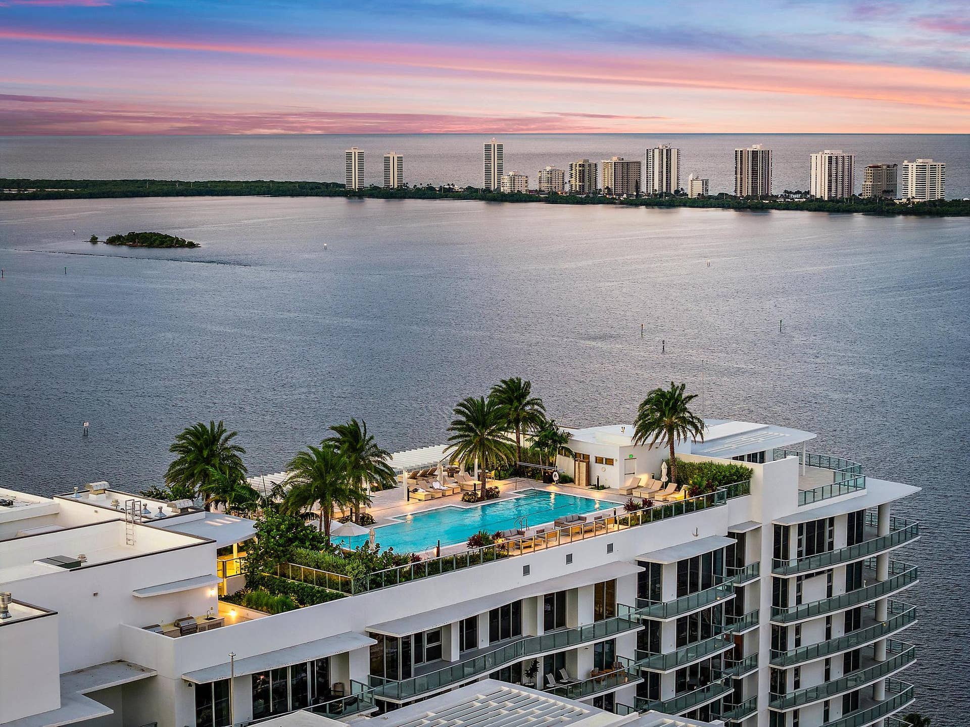 220 Lake Shore Drive, #1802, Lake Park, FL 33403 Nautilus 220 Amenities