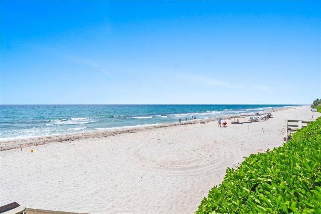 1161 HILLSBORO MILE, #305, Hillsboro Beach, FL 33062 BEACH ACCESS