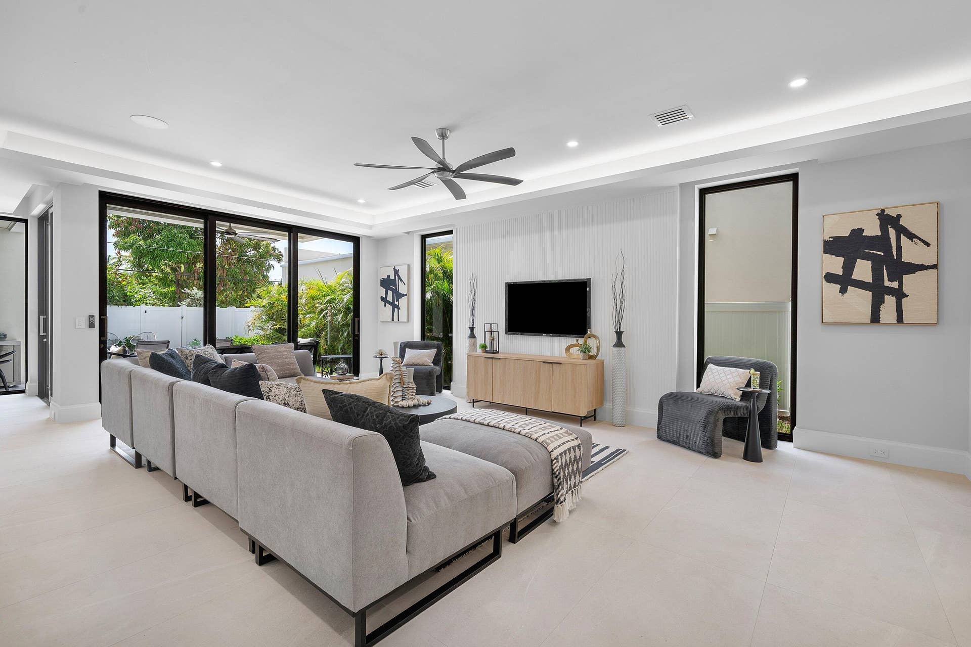 731 SE 4th Avenue, Delray Beach, FL 33483 007-725Southeast4thAvenue-DelrayBeach-FL
