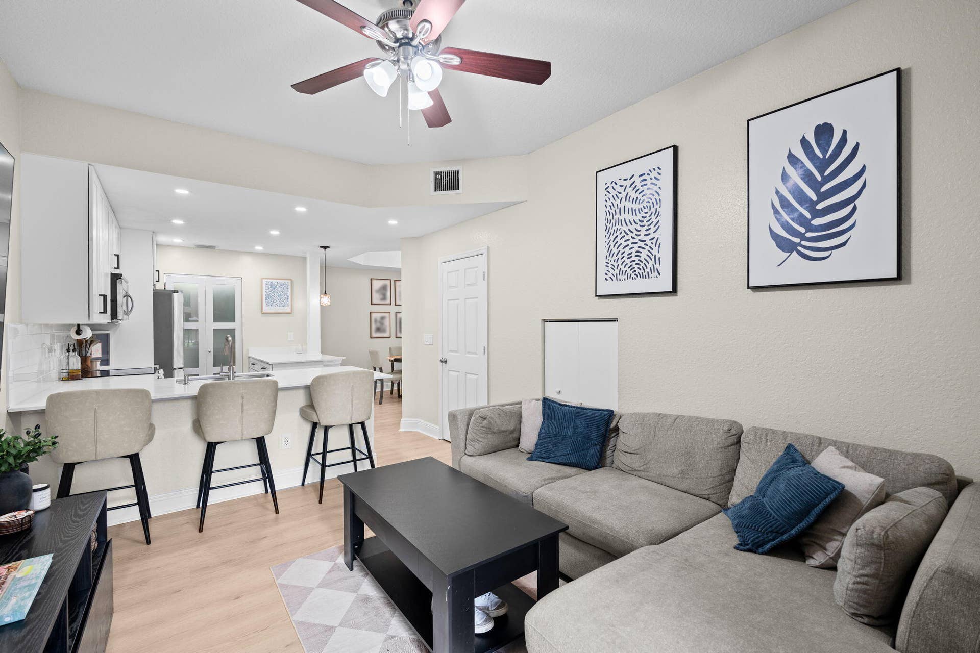 26-web-or-mls-A7408942