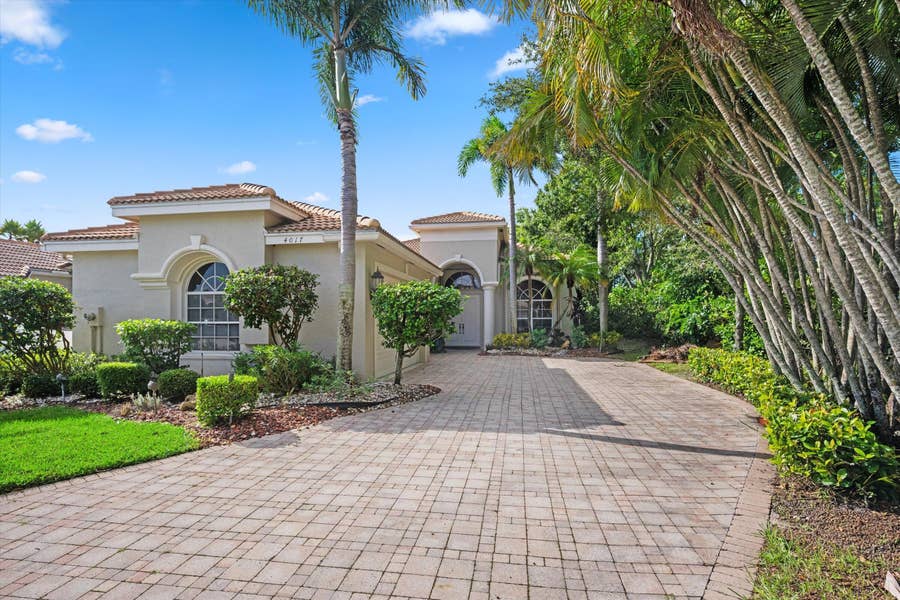 Property photo for 4017 Manchester Lake Drive, Lake Worth, FL