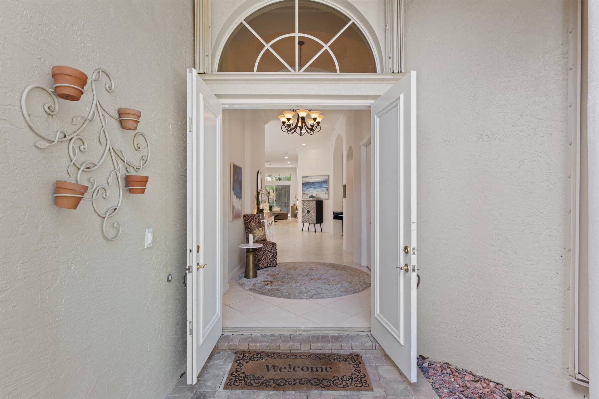 4017 Manchester Lake Drive, Lake Worth, FL 33449 4017 Manchester Lake Drie