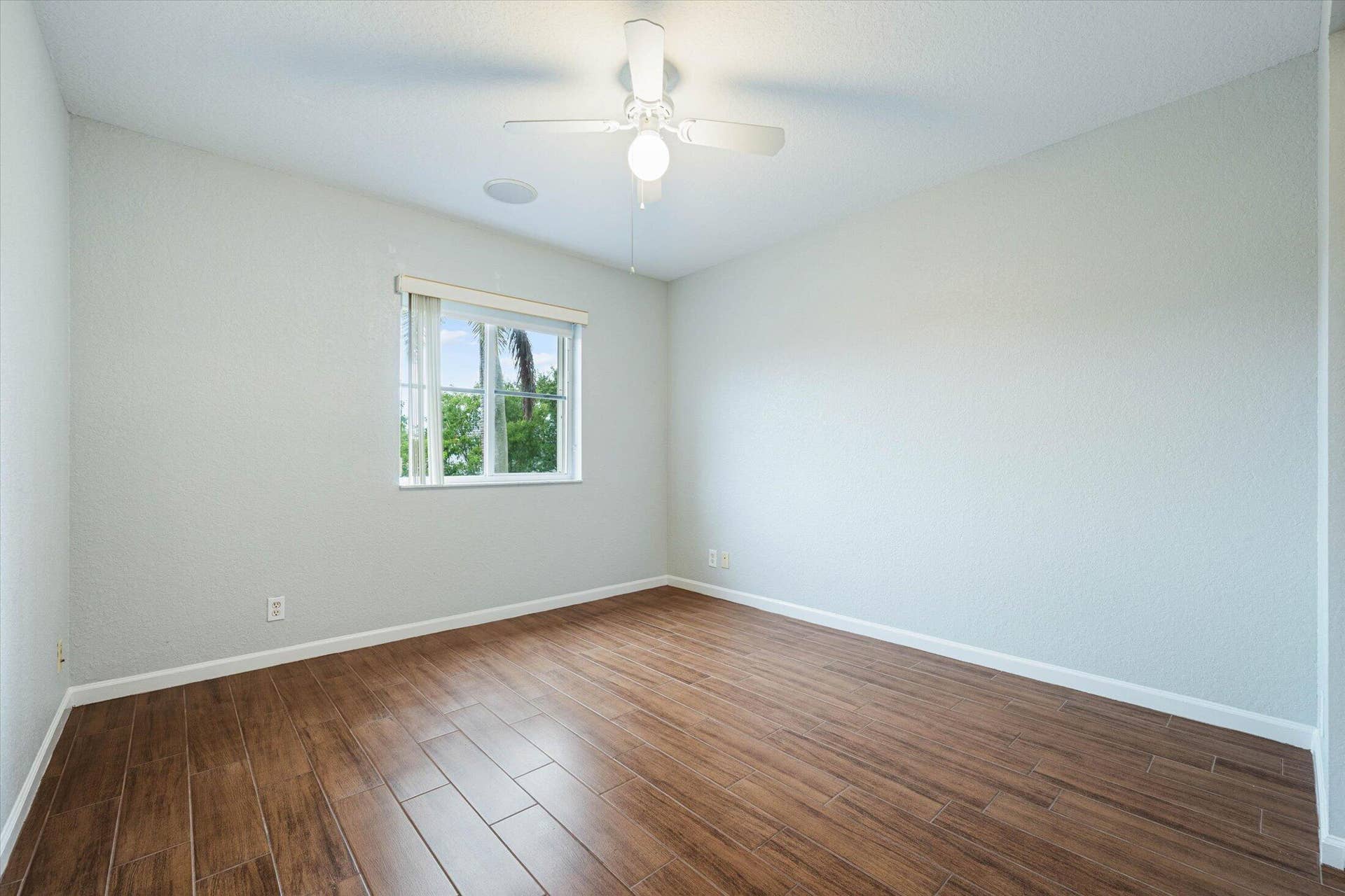 890 HAWTHORN Terrace, Weston, Weston, FL 33327 44-890 Hawthorn Terrace, Weston-45