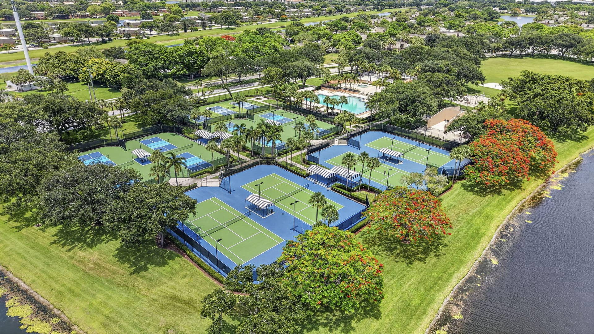2624 Mohawk Circle, West Palm Beach, FL 33409 Perini Park