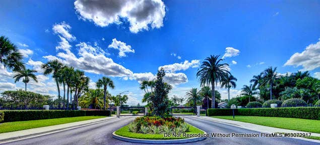 2624 Mohawk Circle, West Palm Beach, FL 33409 Villas of Bear Lakes Estates