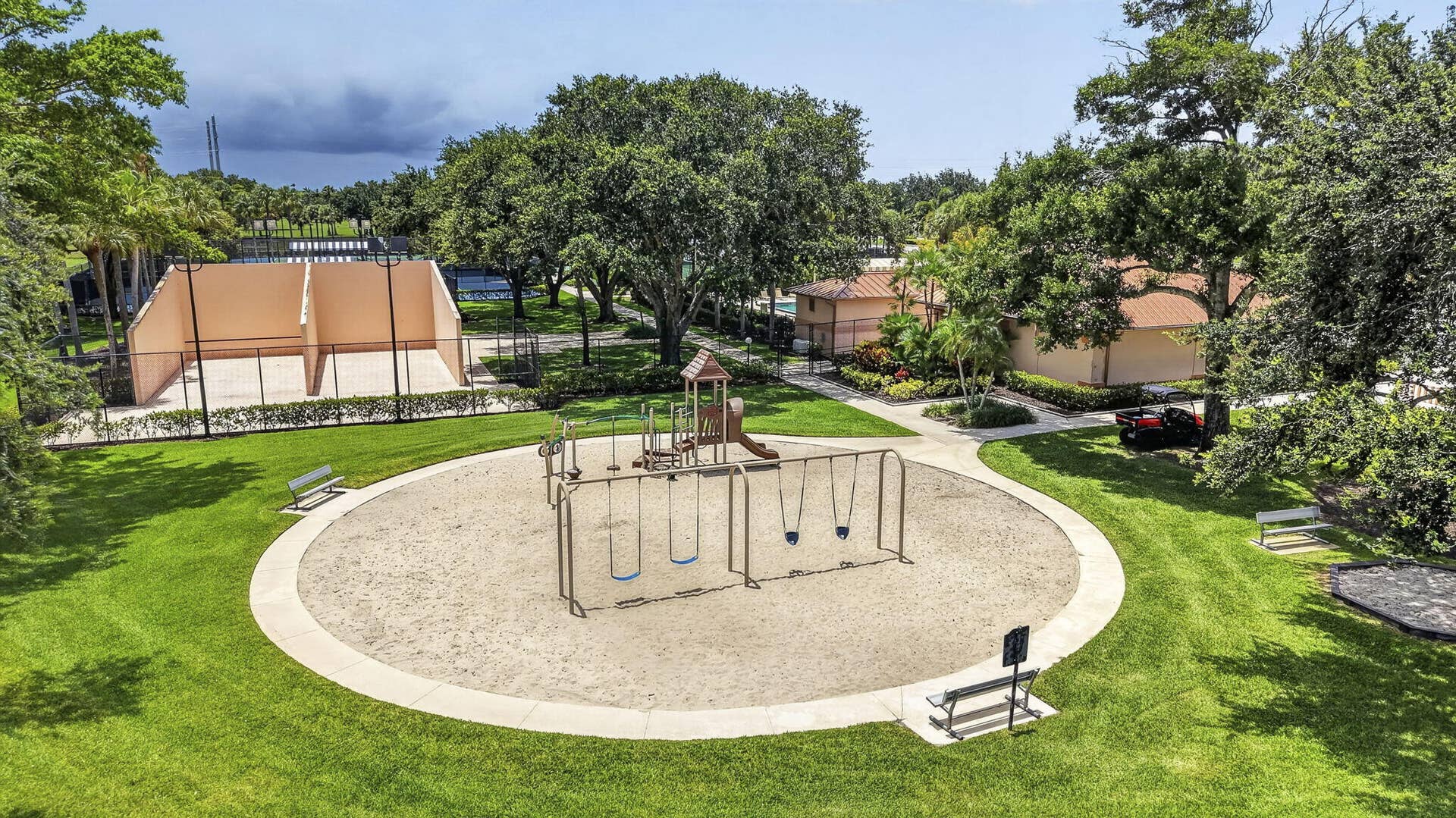 2624 Mohawk Circle, West Palm Beach, FL 33409 Perini Park