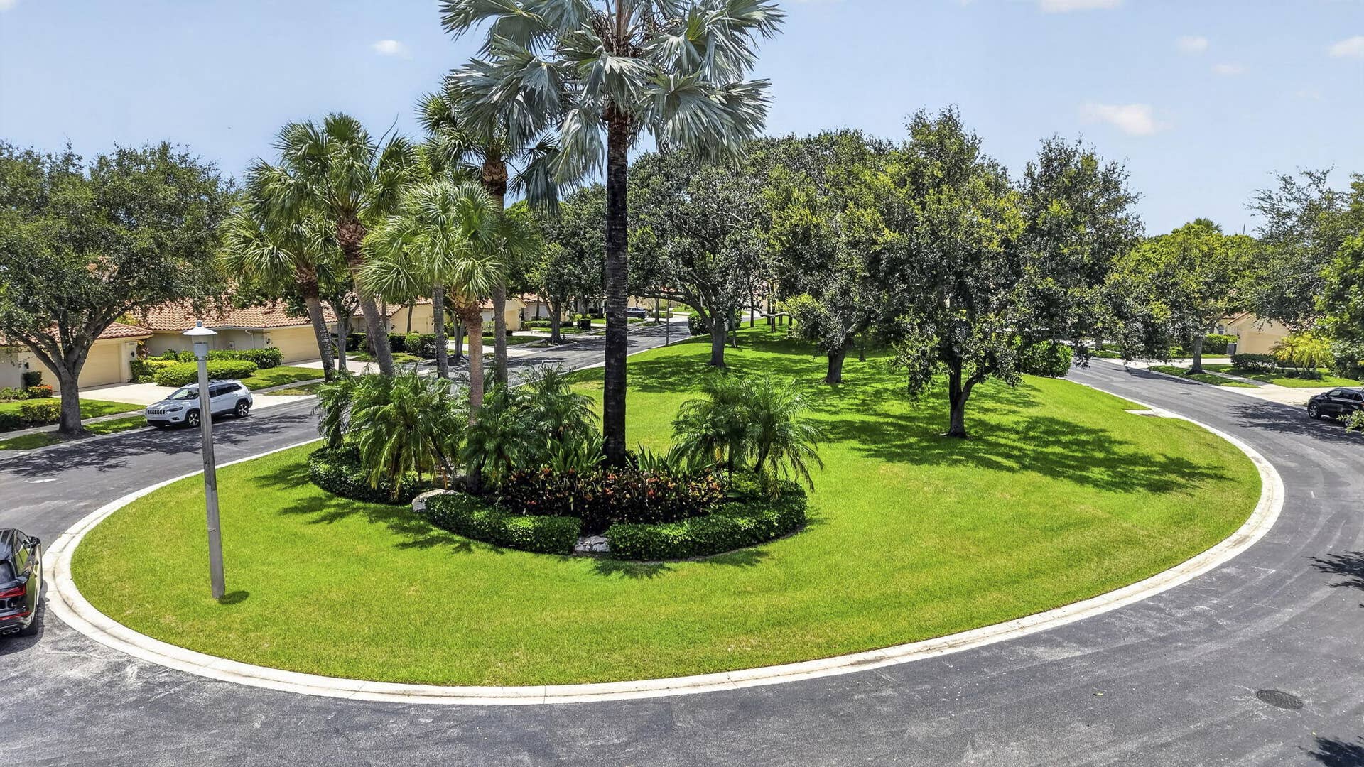 2624 Mohawk Circle, West Palm Beach, FL 33409 Mohawk Circle