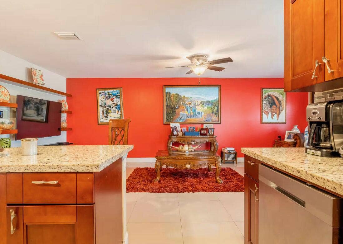 10256 BOCA SPRINGS Drive, Boca Raton, FL 33428 IMG_3439