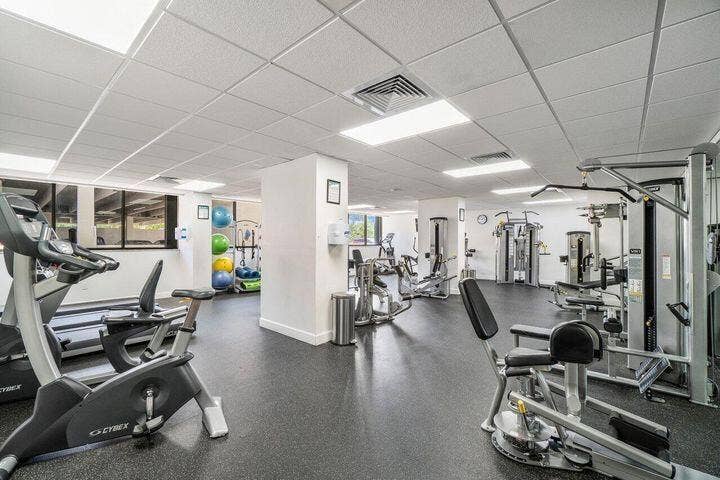 5600 N FLAGLER Drive, #PH108, West Palm Beach, FL 33407 18