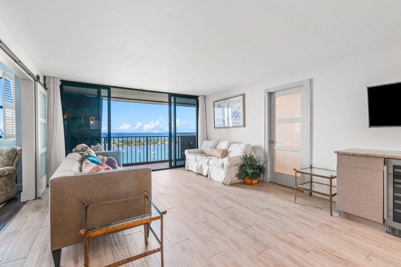 5600 N FLAGLER Drive, #PH108, West Palm Beach, FL 33407 NEW 009-5600NorthFlaglerDrive-WestPalmBe