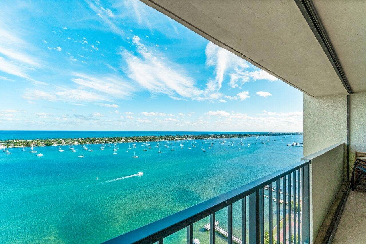 5600 N FLAGLER Drive, #PH108, West Palm Beach, FL 33407 NEW 024-5600NorthFlaglerDrive-WestPalmBe
