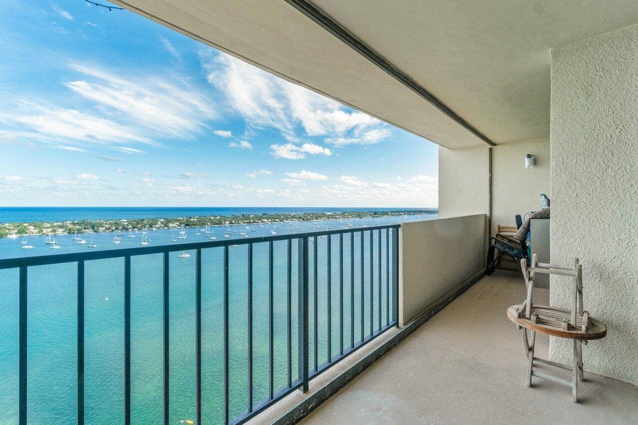 5600 N FLAGLER Drive, #PH108, West Palm Beach, FL 33407 NEW 022-5600NorthFlaglerDrive-WestPalmBe