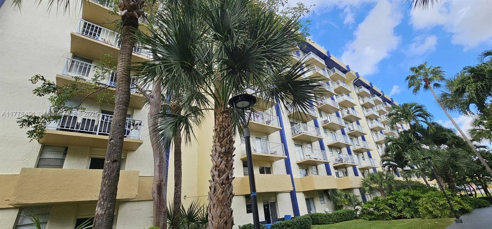 801 NW 47th Avenue, #120w, Miami, Miami, FL 33126 PHOTO-2025-09-17-20-16-00