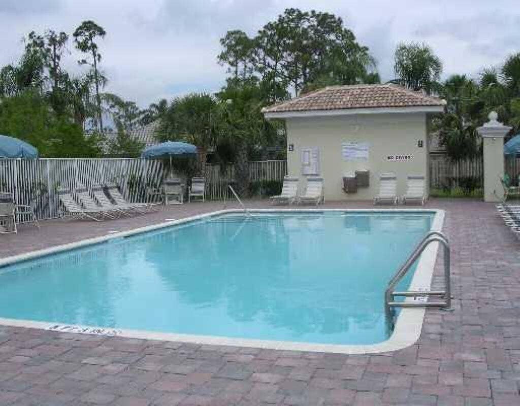 13377 Georgian Court, Wellington, FL 33414 5