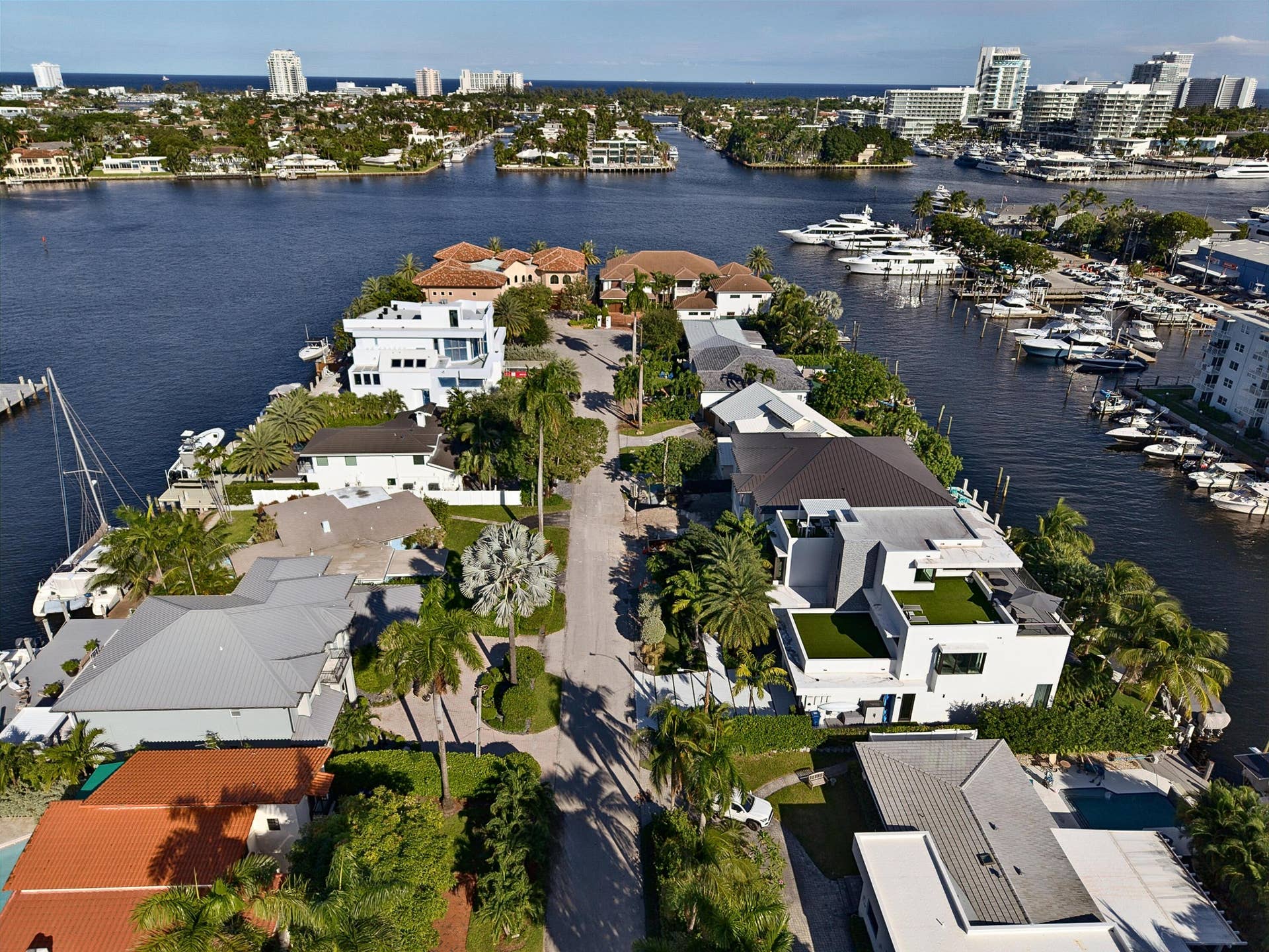 1736 SE 14TH Street, Fort Lauderdale, Fort Lauderdale, FL 33316 LVS - Villa Jade-5