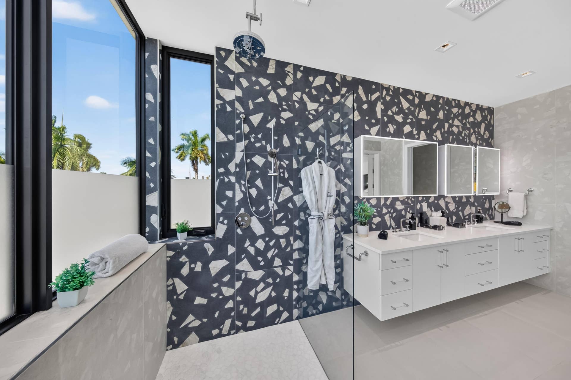 1736 SE 14TH Street, Fort Lauderdale, Fort Lauderdale, FL 33316 LVS - Villa Jade-88