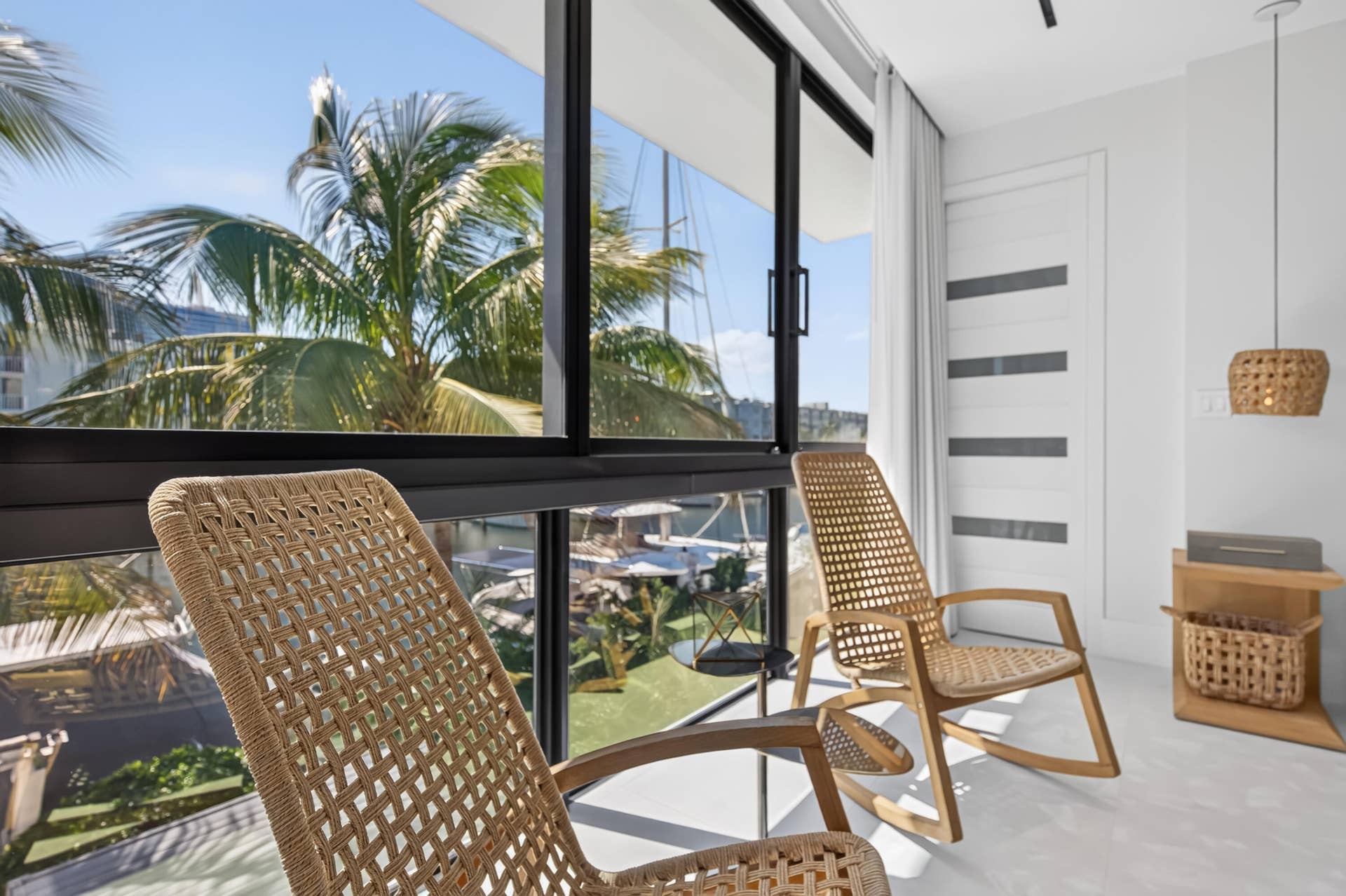 1736 SE 14TH Street, Fort Lauderdale, Fort Lauderdale, FL 33316 LVS - Villa Jade-69