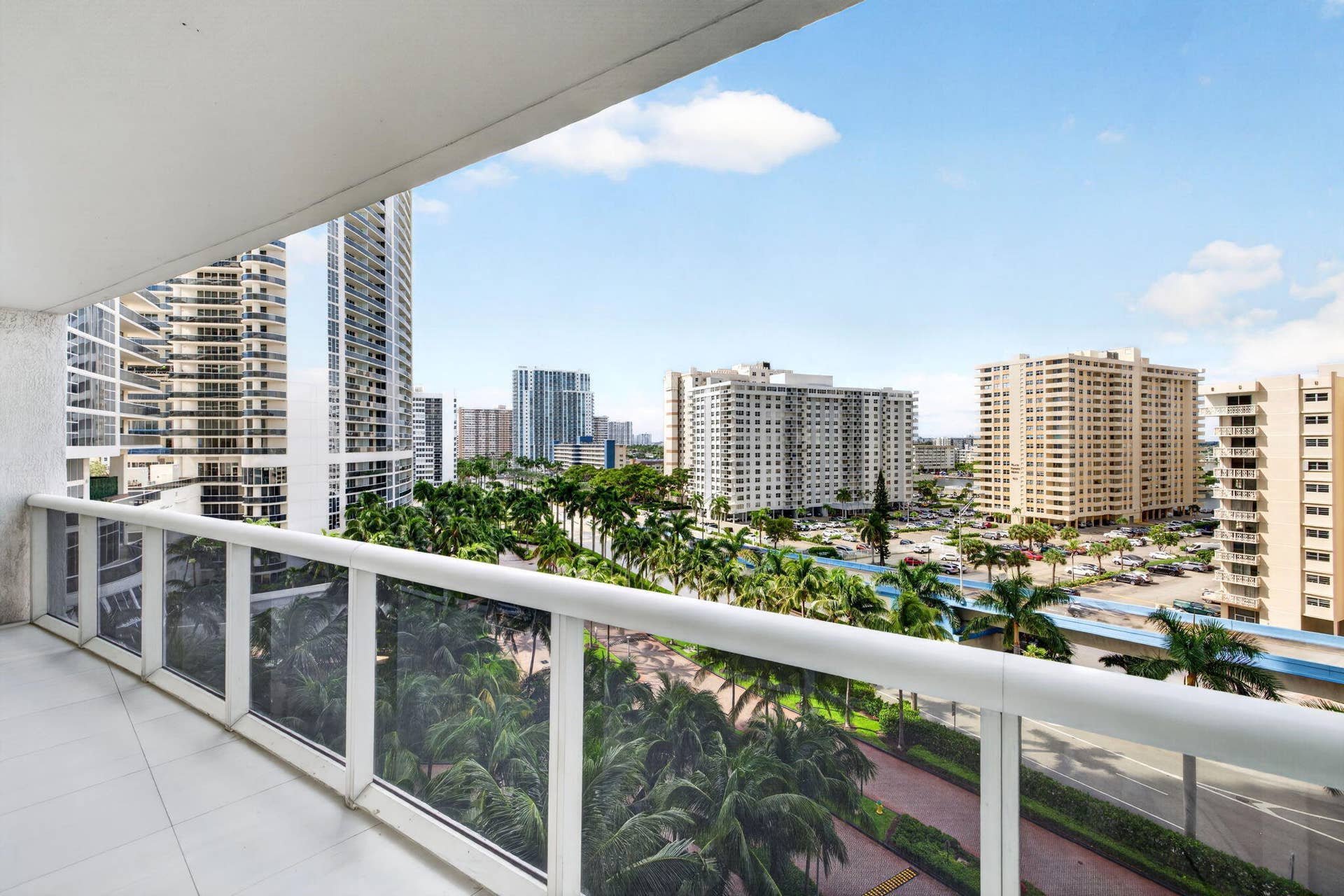 1800 S Ocean Drive, #806, Hallandale Beach, FL 33009 Barbuzzi 15 -web-or-mls-699A4720