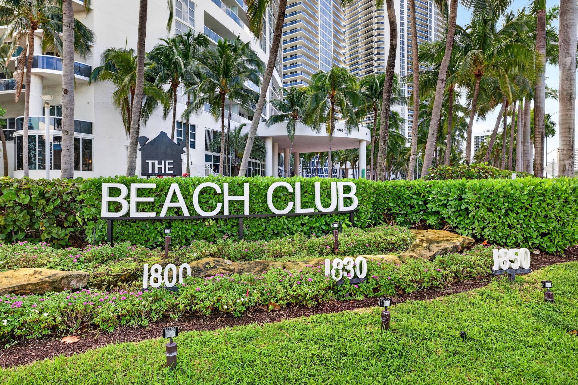 1800 S Ocean Drive, #806, Hallandale Beach, FL 33009 Barbuzzi 38 -web-or-mls-699A5065