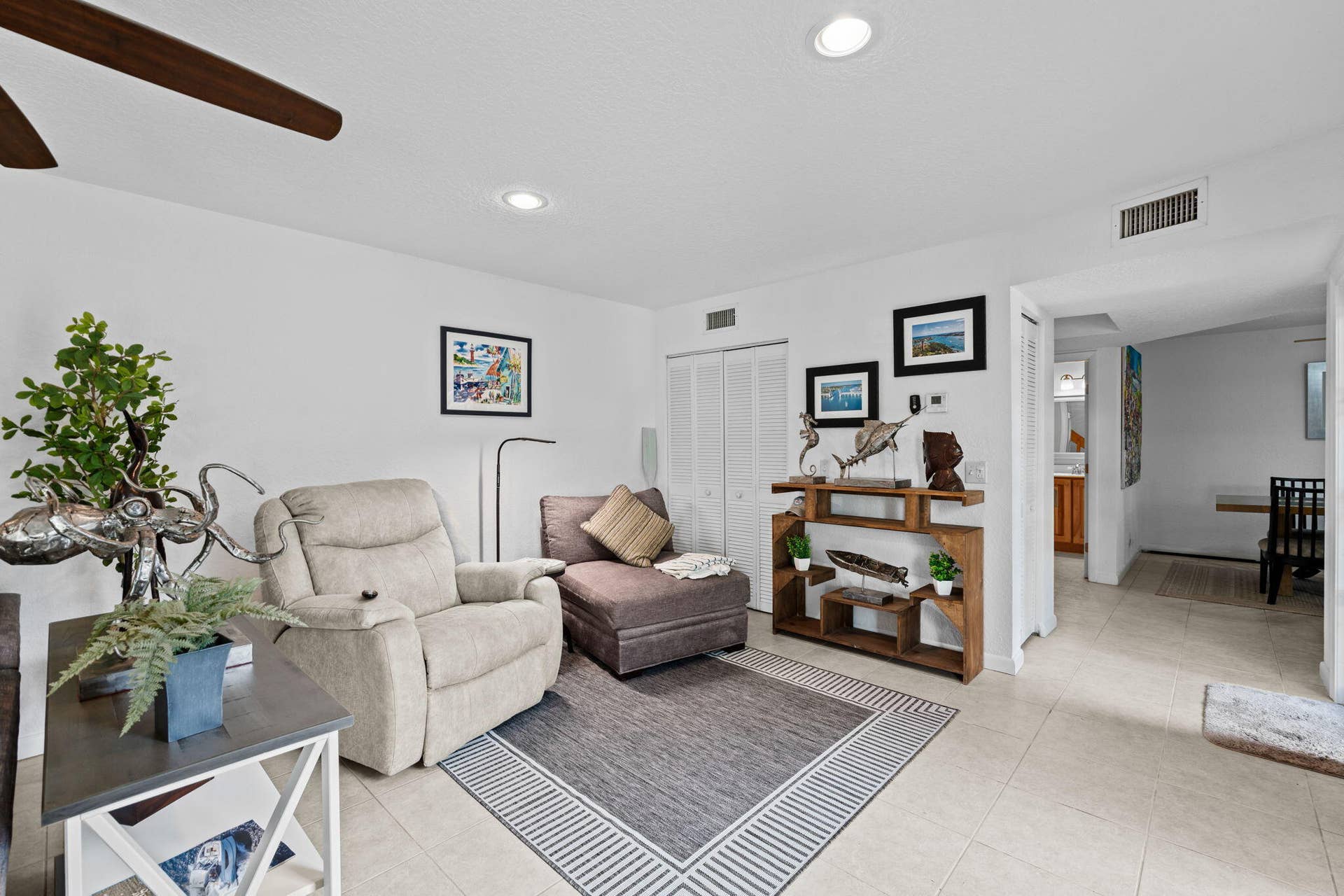 1420 Ocean Way, #29A, Jupiter, FL 33477 Living Room