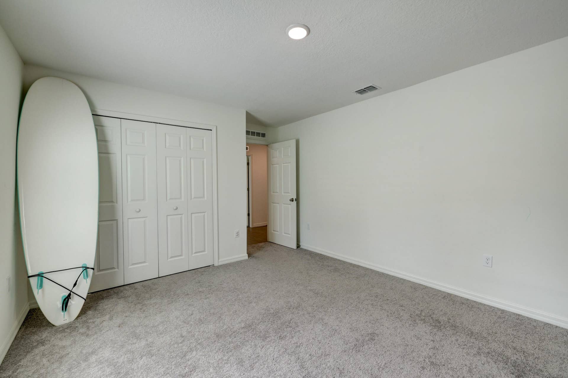 917 SE CARAVAN Avenue, Port St Lucie, FL 34983 08_632a8097_098_099_100_101