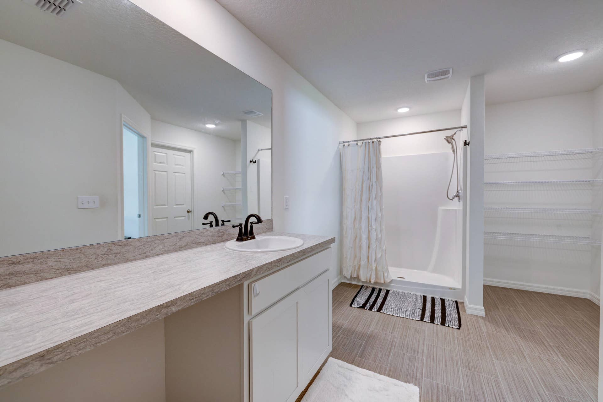 917 SE CARAVAN Avenue, Port St Lucie, FL 34983 28_632a8202_3_4_5_6