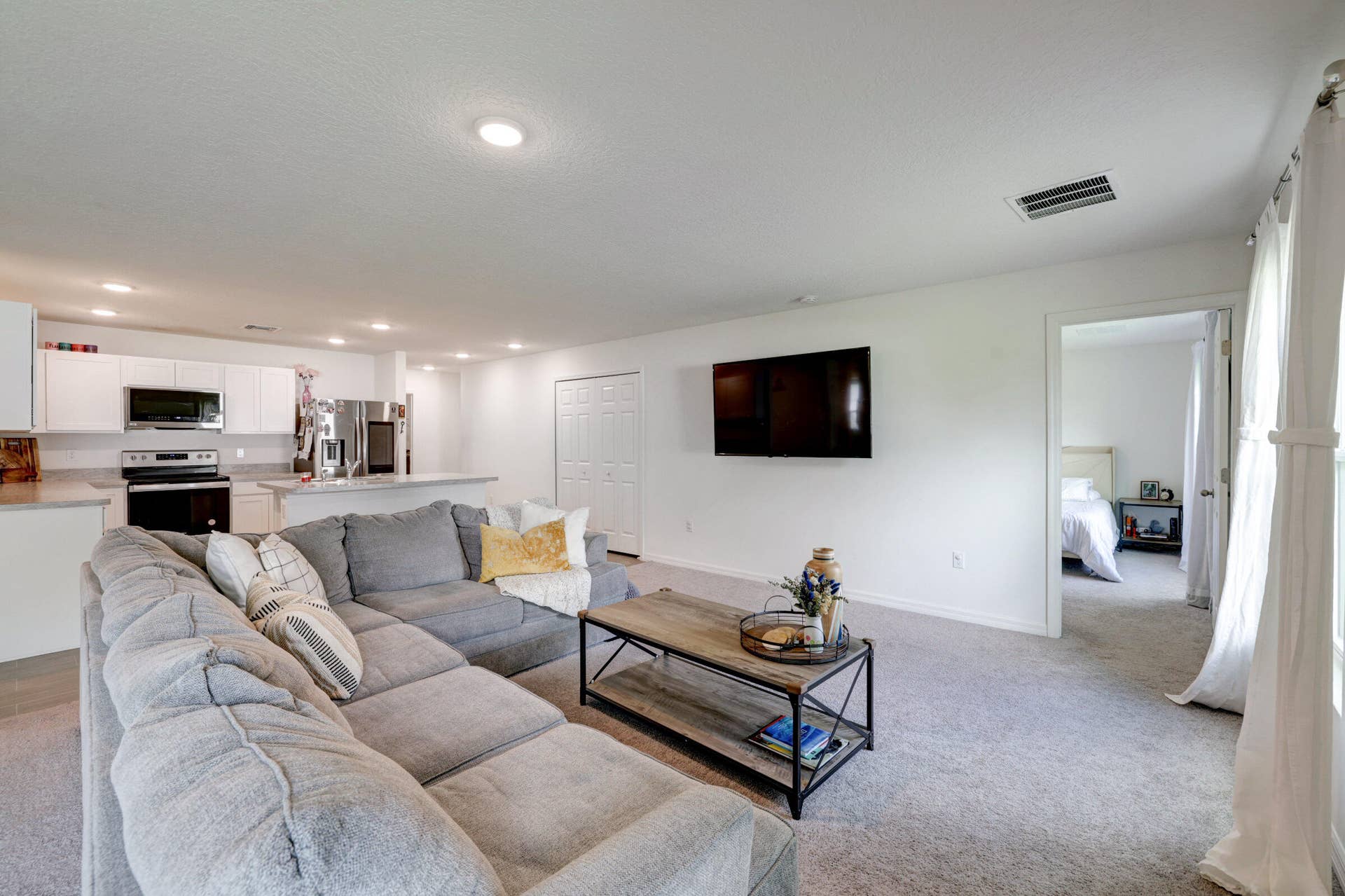 917 SE CARAVAN Avenue, Port St Lucie, FL 34983 11_632a8112_3_4_5_6
