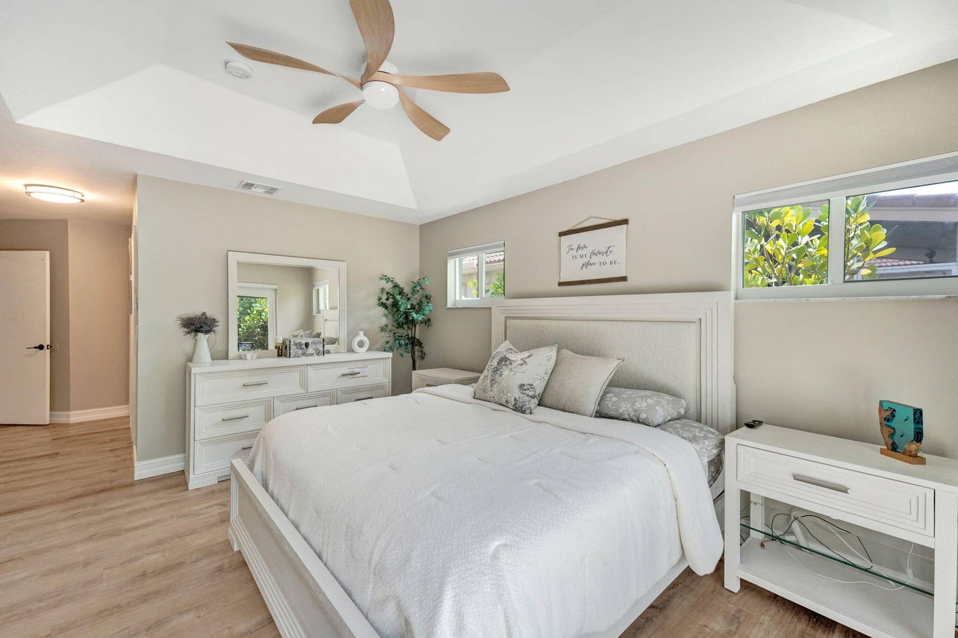 8932 S LAKE PARK Circle S, Davie, FL 33328 52-web-or-mls-DSC04737