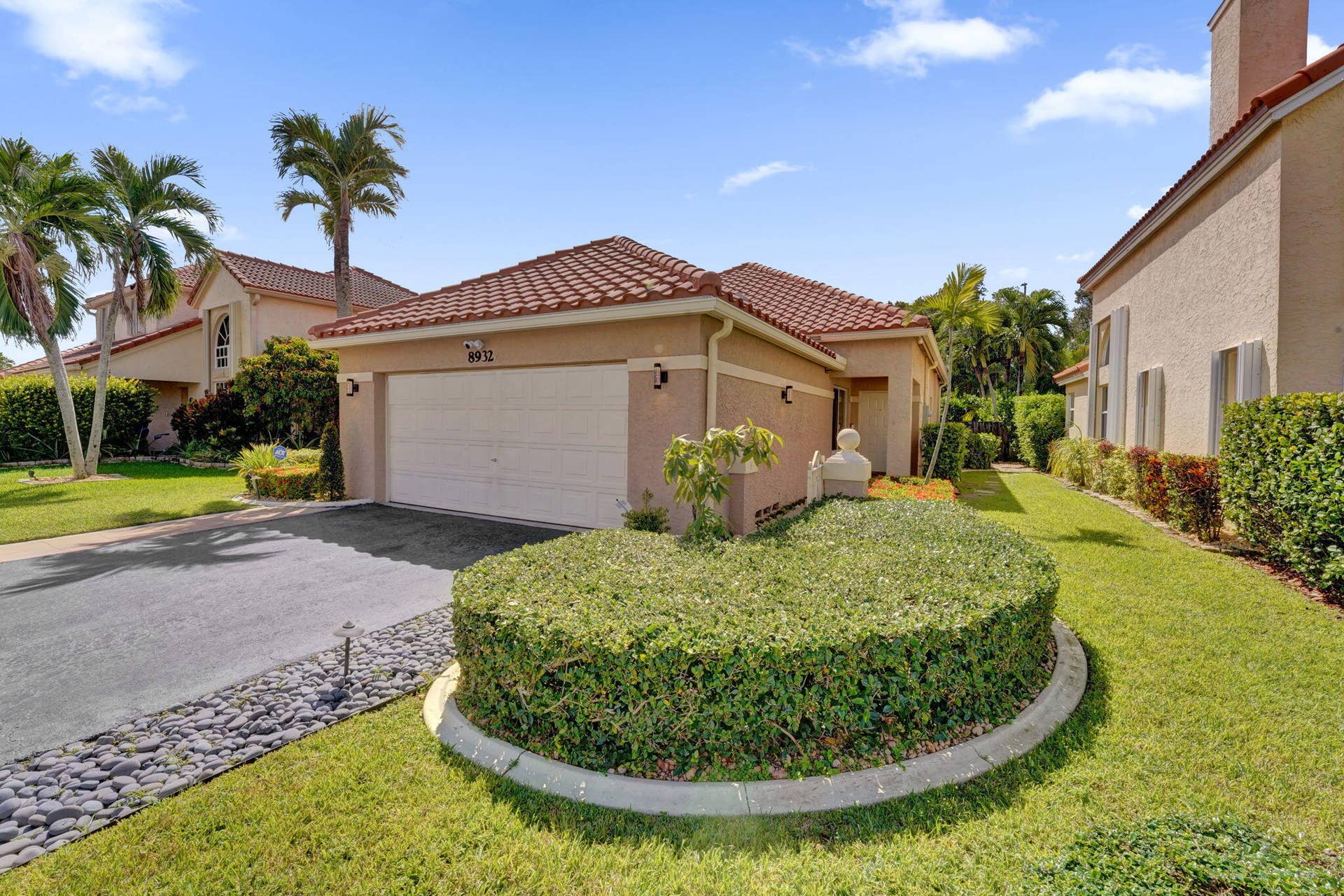 8932 S LAKE PARK Circle S, Davie, FL 33328 4-web-or-mls-DSC04593