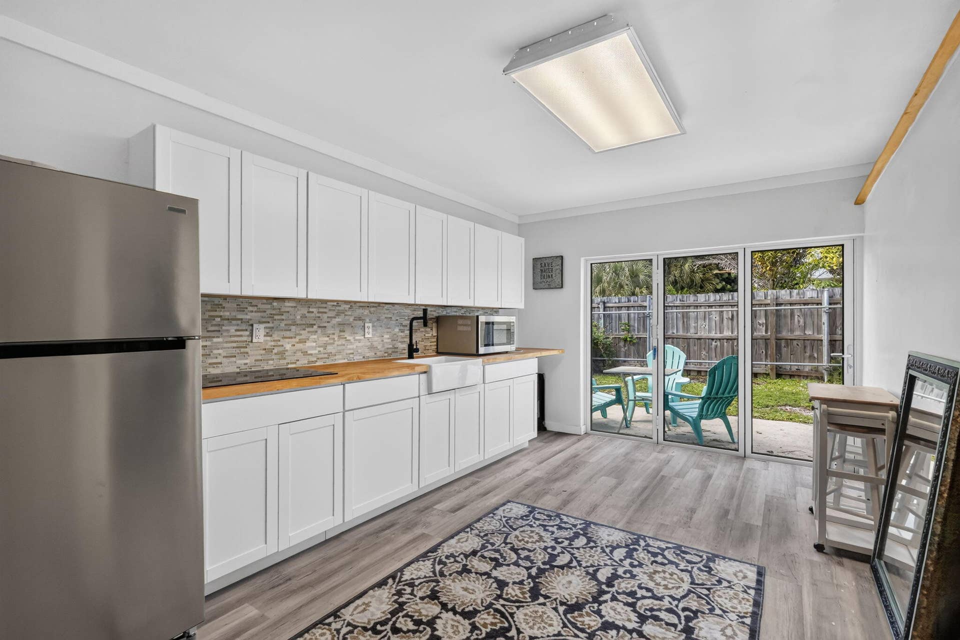 209 S Palmway, Lake Worth Beach, FL 33460 Guest Suite Kitchen 2