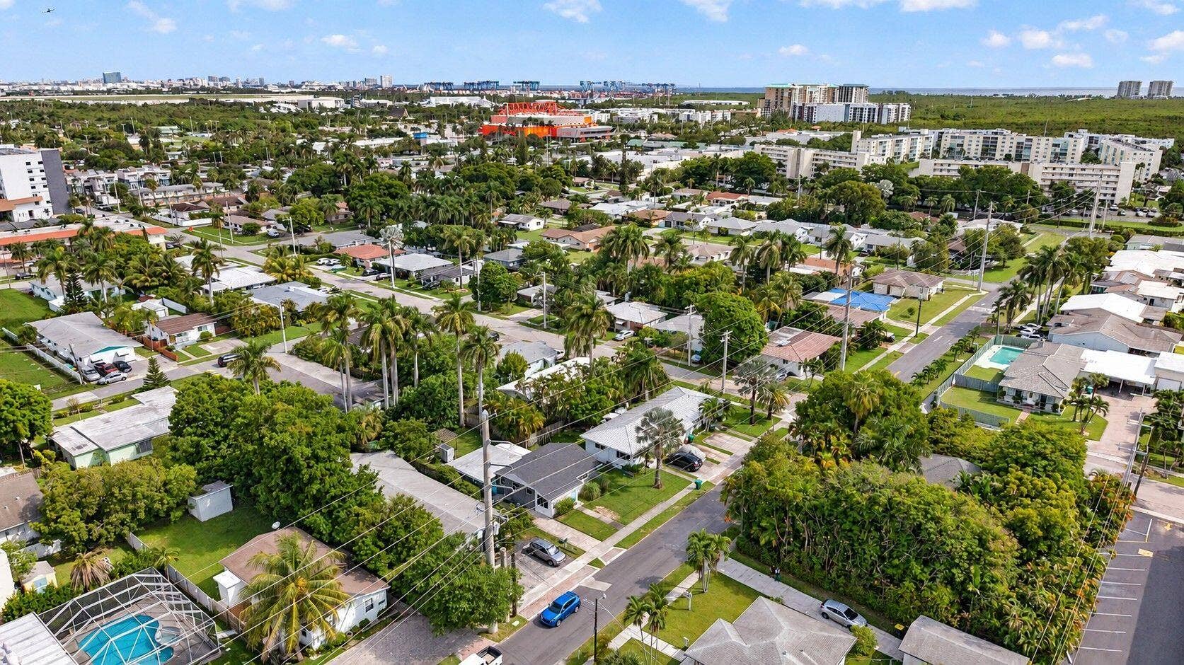 115 SE 2ND Street, #1, Dania Beach, FL 33004 3-web-or-mls-Aerial 2