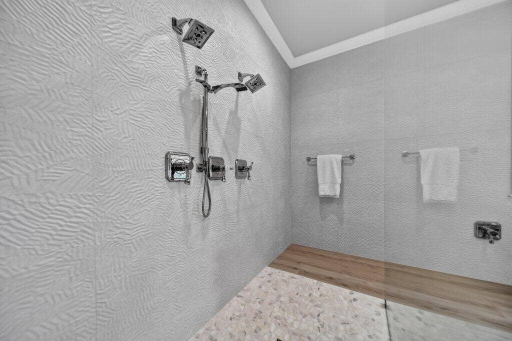 2842 SW RIVERS END Way, Palm City, FL 34990 primaryshower1.jpg-SMALL