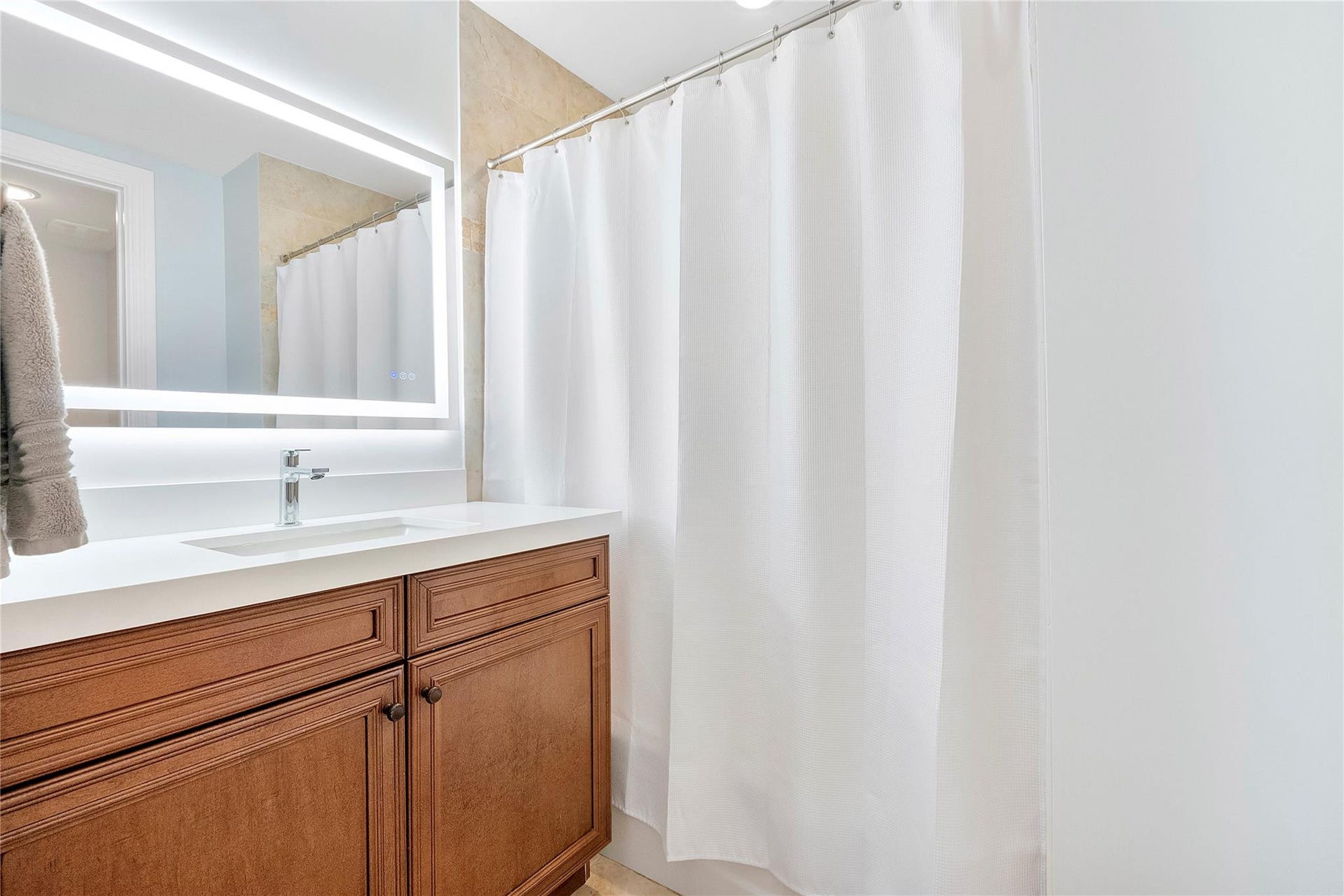 430 NE 7TH Avenue, #430, Fort Lauderdale, FL 33301 Photo 19