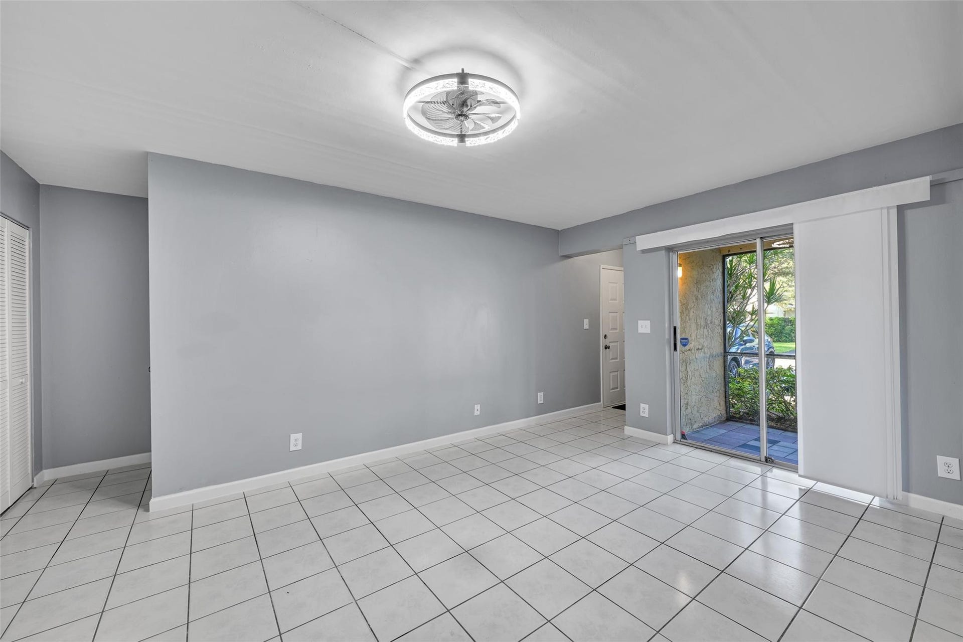 109 Gardens Drive, #103, Pompano Beach, FL 33069 Photo 9