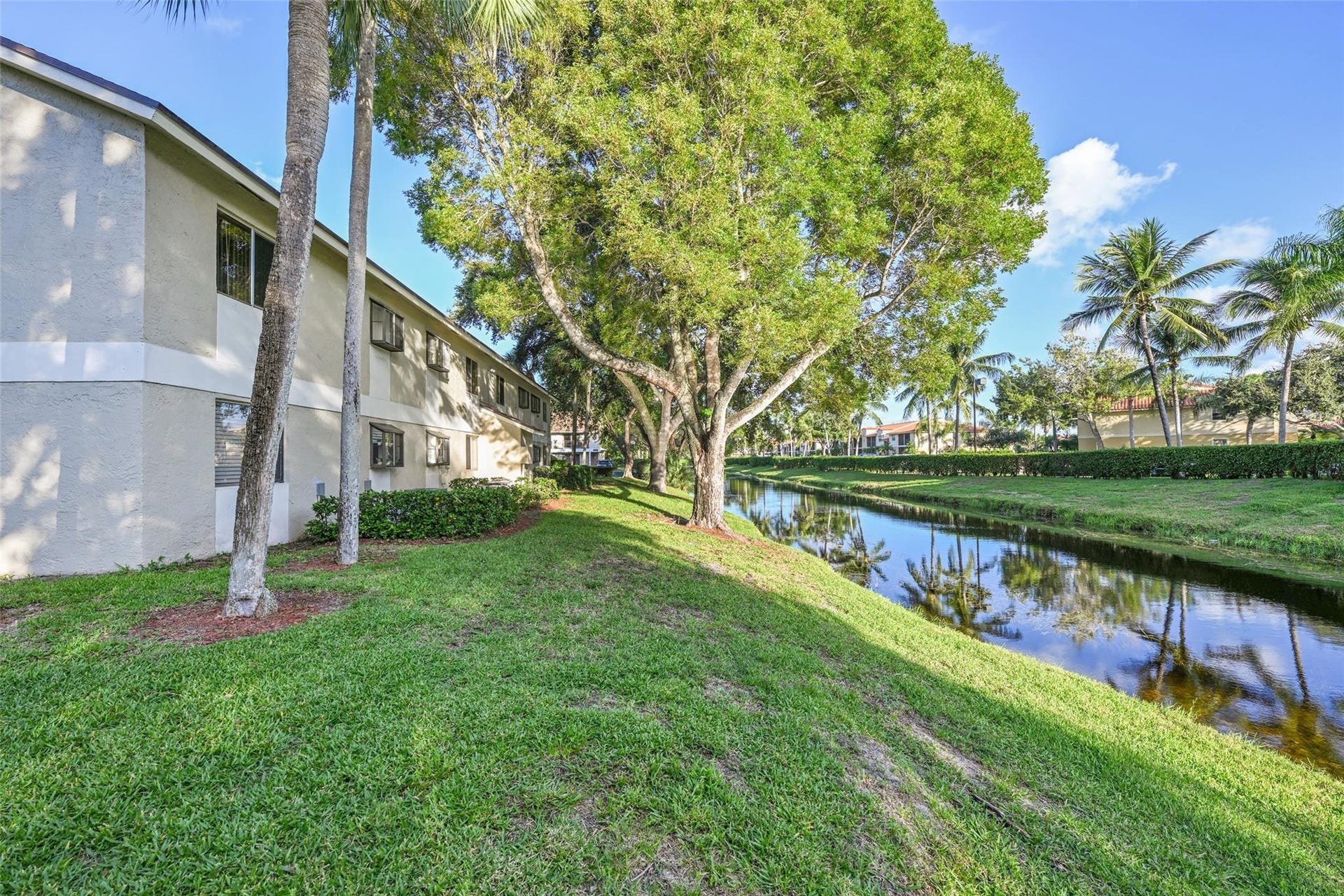 109 Gardens Drive, #103, Pompano Beach, FL 33069 Photo 3