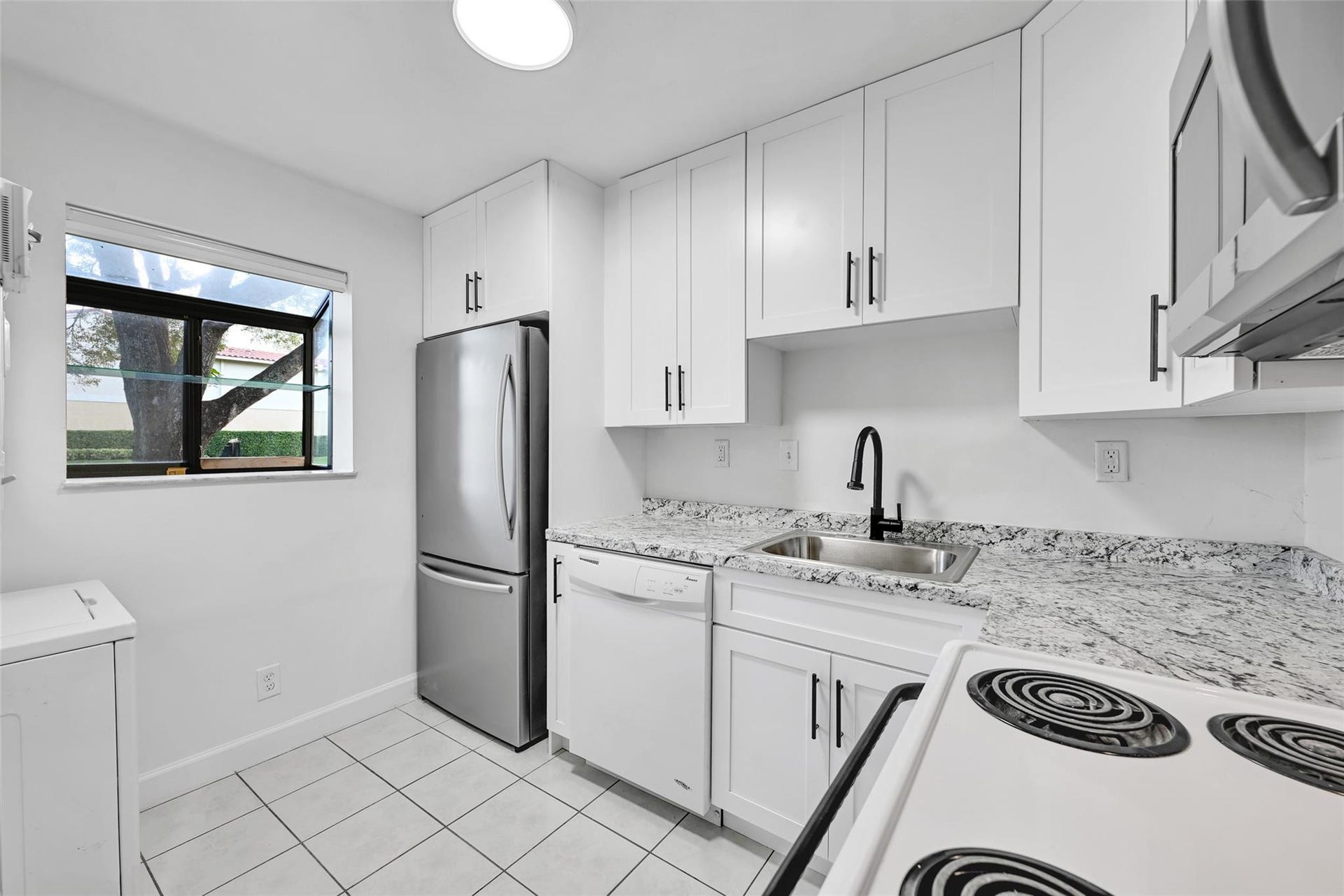 109 Gardens Drive, #103, Pompano Beach, FL 33069 Photo 10