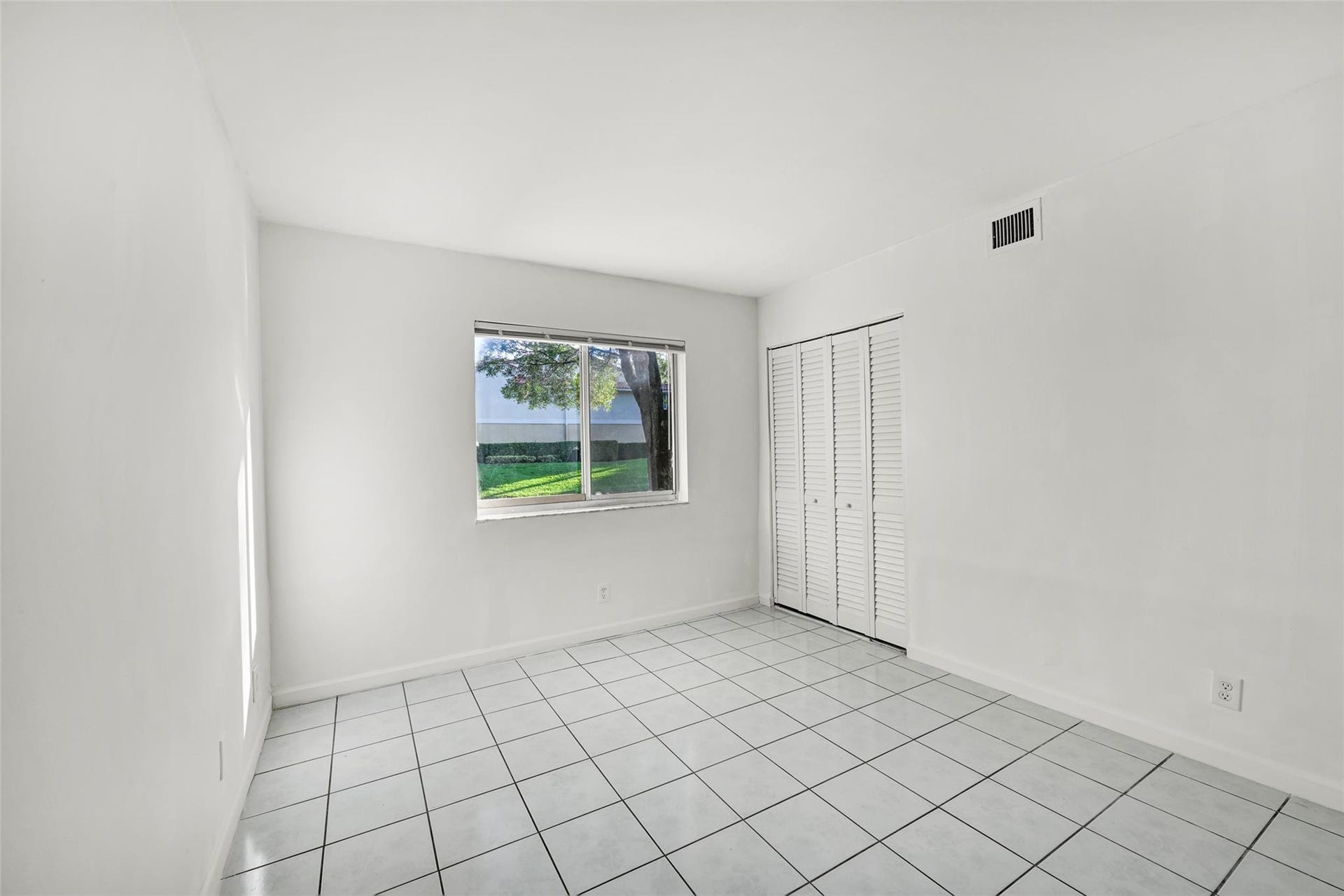 109 Gardens Drive, #103, Pompano Beach, FL 33069 Photo 13
