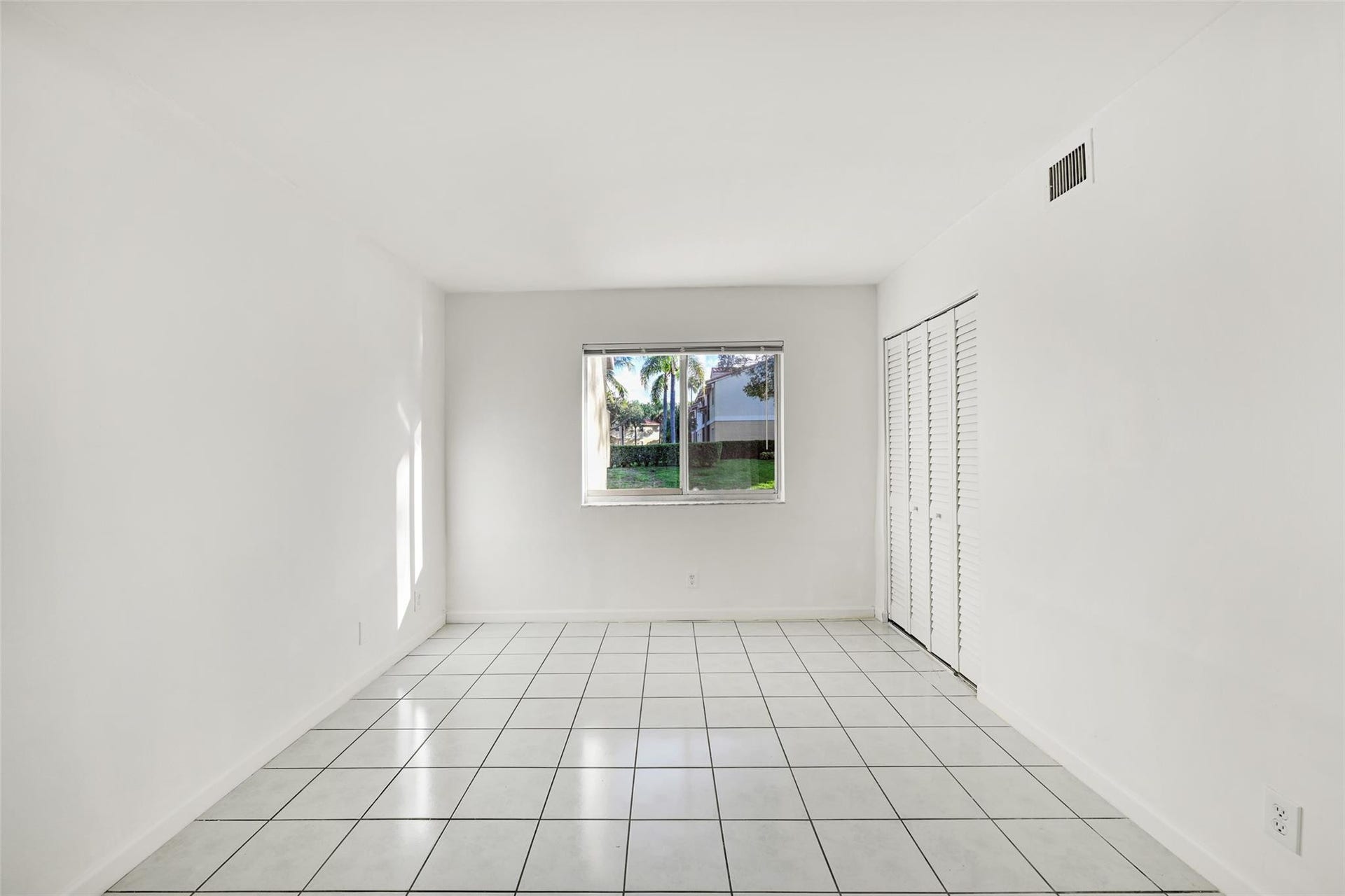 109 Gardens Drive, #103, Pompano Beach, FL 33069 Photo 14