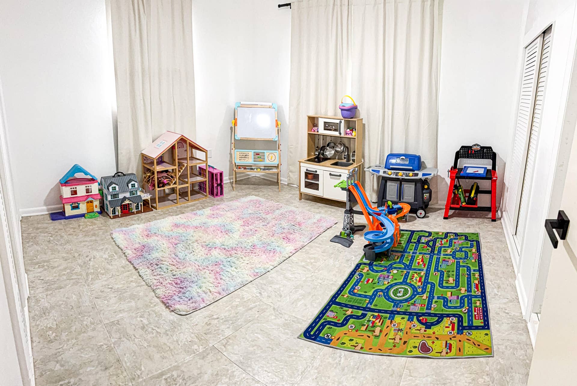 870 E Main Street, Pahokee, FL 33476 Room