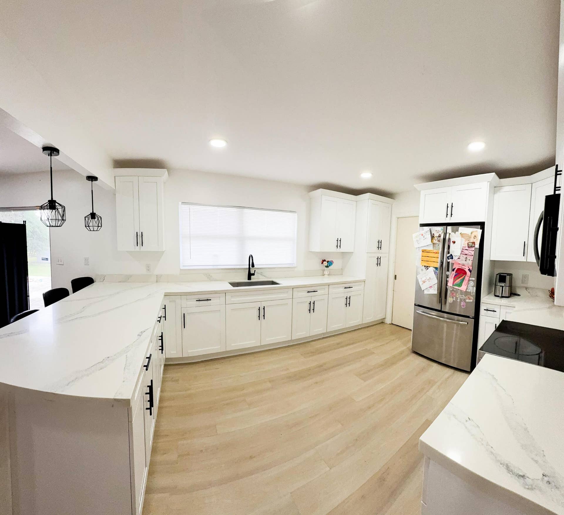 870 E Main Street, Pahokee, FL 33476 Kitchen
