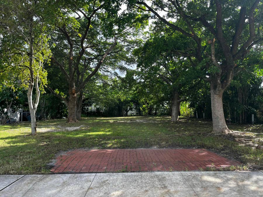 Property photo for 118 W OCEAN Avenue, Boynton Beach, FL