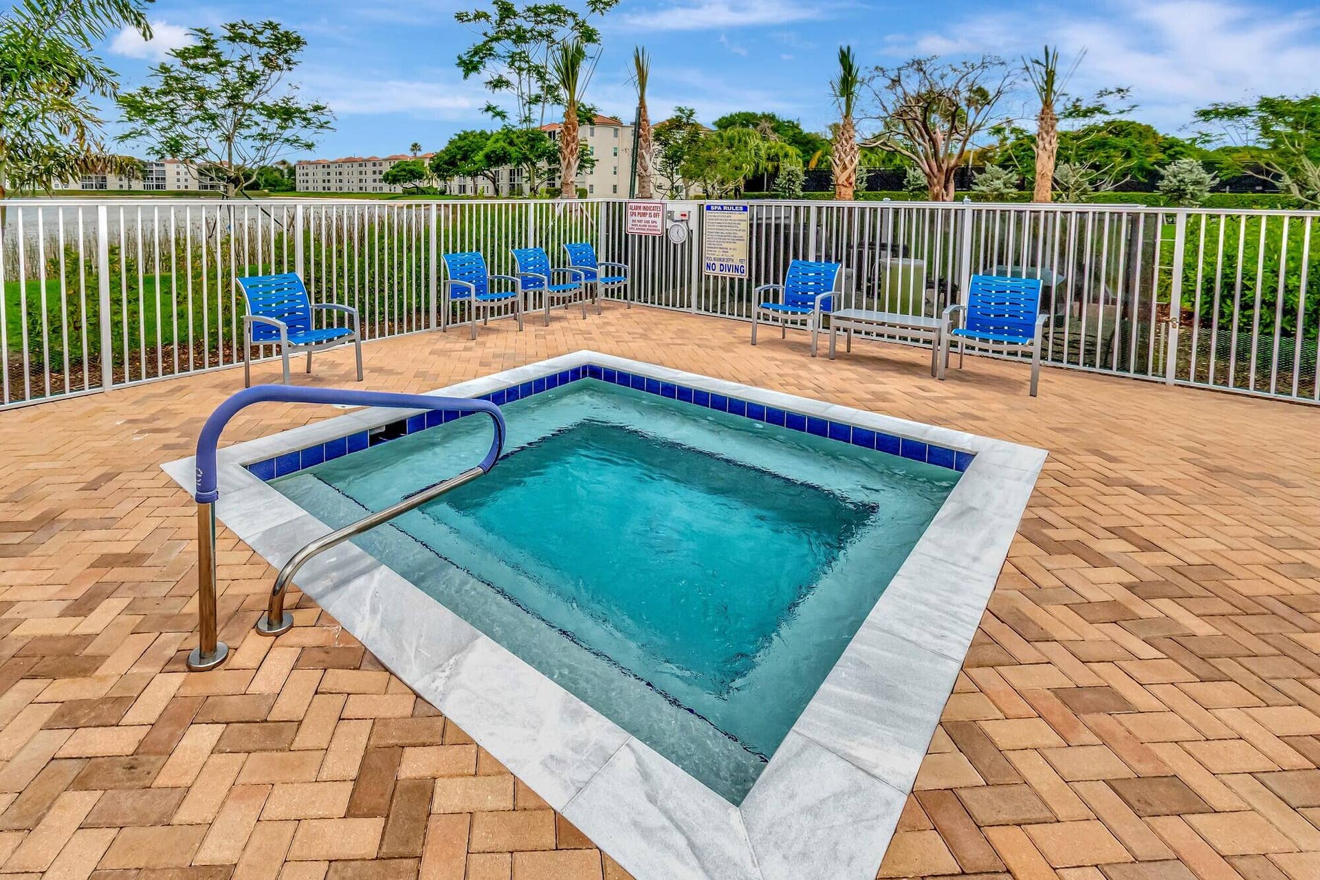 6235 Kings Gate Circle, Delray Beach, FL 33484 26_HP_Lakeside_spa